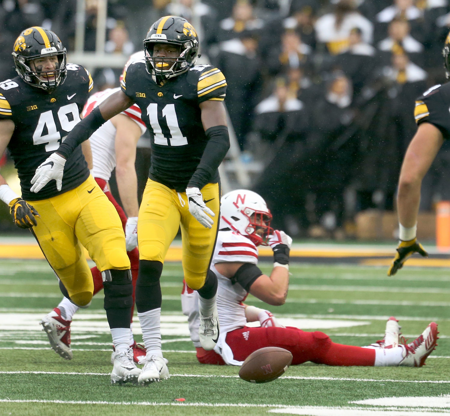 112318-Iowa-Football-025